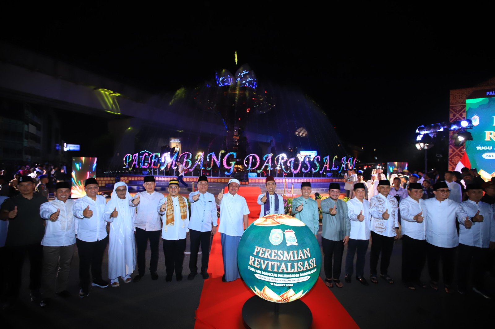 Gubernur Herman Deru Resmikan Tugu Air Mancur Berbentuk Bunga Cempako Telok, Revitalisasi Didukung Bantuan Rp10 Miliar