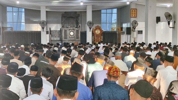 Wujud Solidaritas, Prabowo Rayakan Idul Fitri Bersama Korban Musibah di Aceh