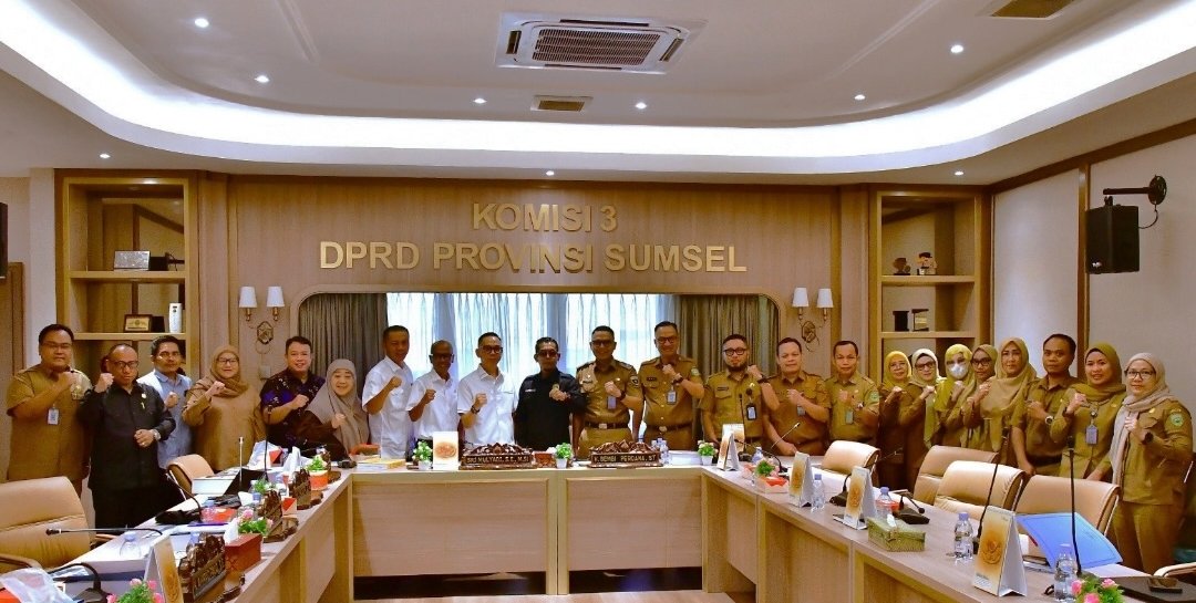 Pansus III DPRD Sumsel Gelar Rapat Evaluasi LKPJ Gubernur 2025 Bersama Bapenda