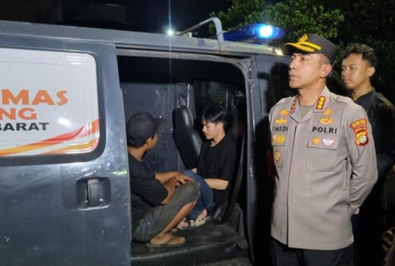 Razia Kejahatan Jalanan di Jakbar, 4 Pemuda Ditangkap Bawa Sabu dan Tramadol