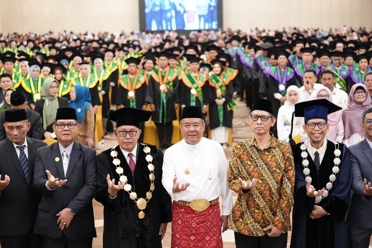 Wagub Cik Ujang Hadiri Wisuda ke-80 dan Milad ke-47 UMP, Dorong Perguruan Tinggi Cetak SDM Unggul dan Berdaya Saing