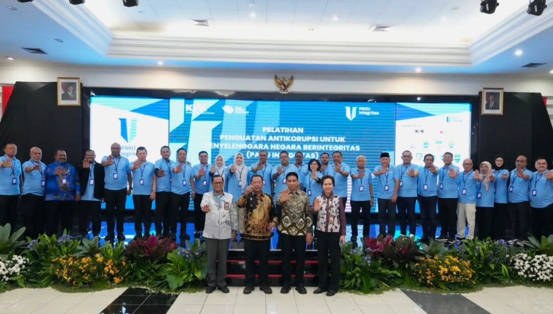 Ketua DPRD Provinsi Sumatera Selatan Andie Dinialdie & Wakil Gubernur Sumsel H. Cik Ujang , Mengikuti Pelatihan Penguatan Anti Korupsi untuk Penyelenggara Negara Berintegritas (PAKU Integritas) Tahun 2026 