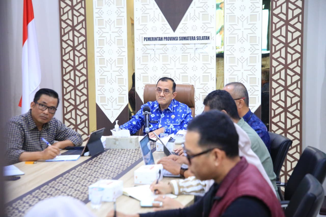 Sekda Sumsel Edward Candra Ikuti Rakor Mendagri Percepat Program BSPS