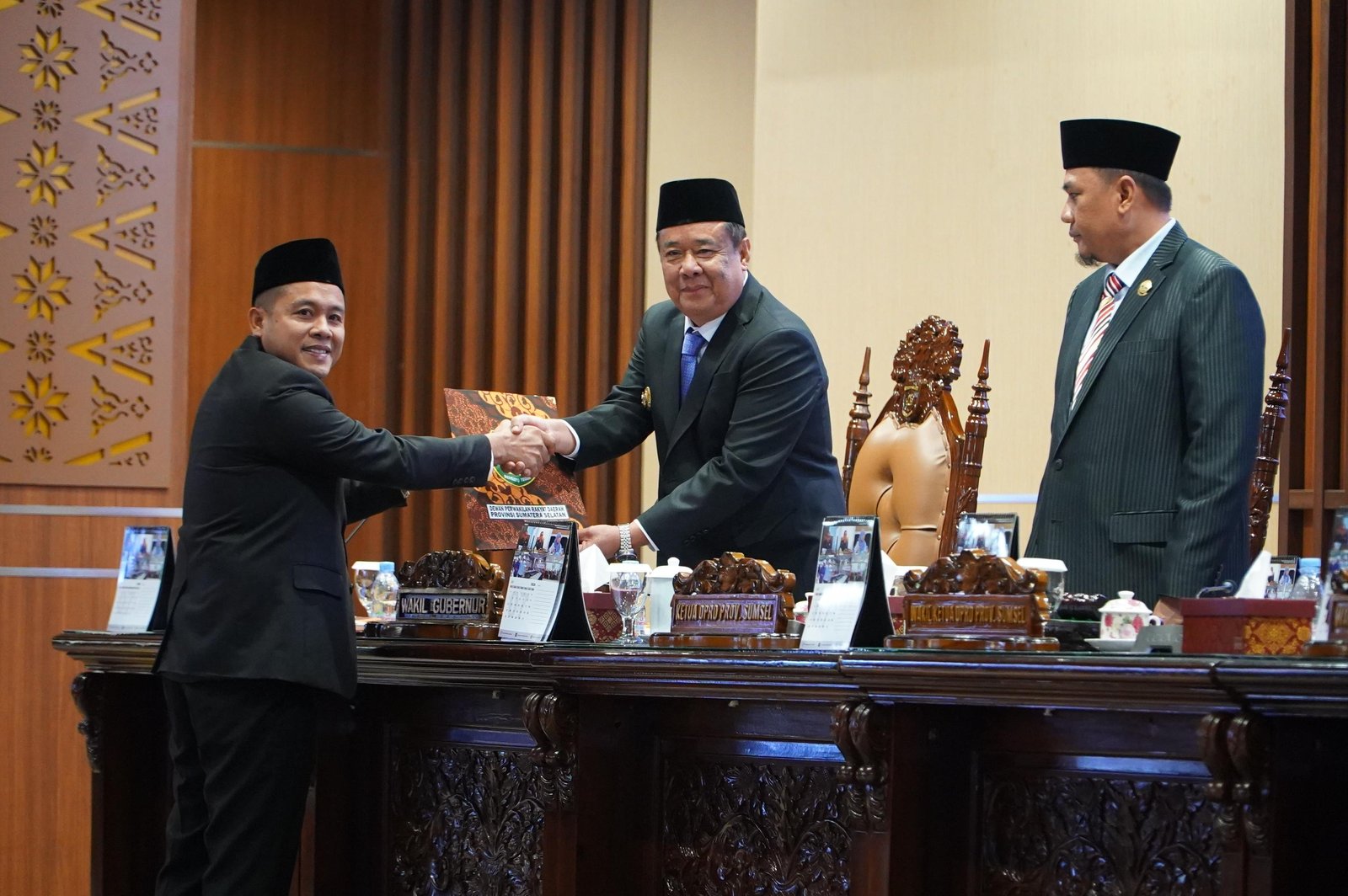 Wagub Cik Ujang Hadiri Rapat Paripurna DPRD Sumsel, Simak Laporan Pansus Optimalisasi Pendapatan Daerah dan Hasil Reses